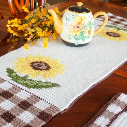 Gingham Sunflower Table Runner