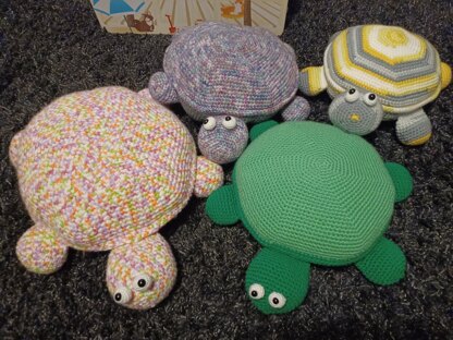 Ella the Turtle Crochet pattern by Annemarie Benthem | LoveCrafts