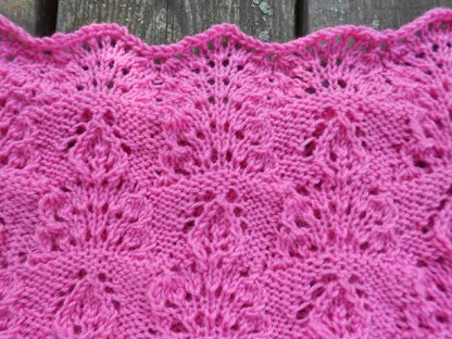 Raspberry Leaf Cowl