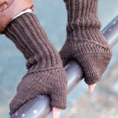 Spiral Staircase Mitts - knitting pattern