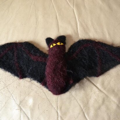 Halloween Bat - knitting pattern