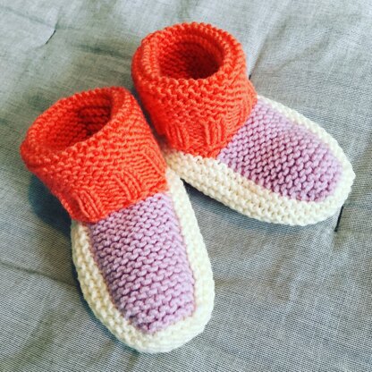 Baby booties for August baby girl