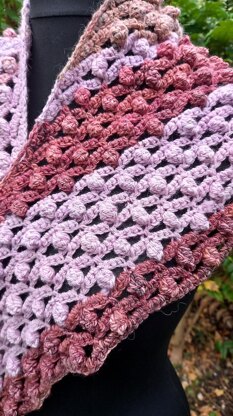 Pebble and Loop Scarf