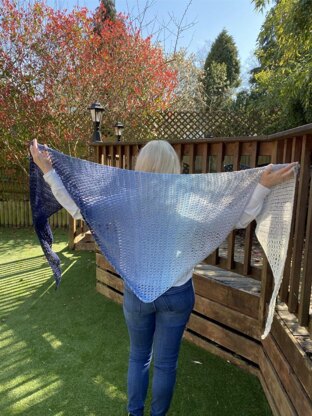 Pebble Beach Light Shawl