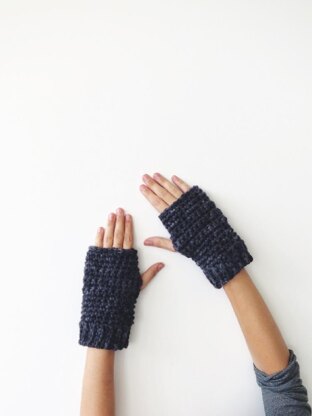 L'Opéra Fingerless Gloves