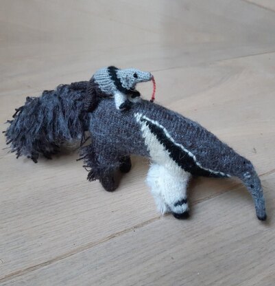 Giant anteater (and tiny anteater)