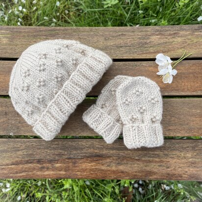 Little Flower Hat & Mittens Set