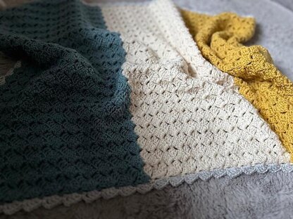 Waves of Squares blanket