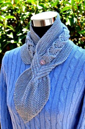 Banyan Leaf Scarf ( Stay On Scarflette )