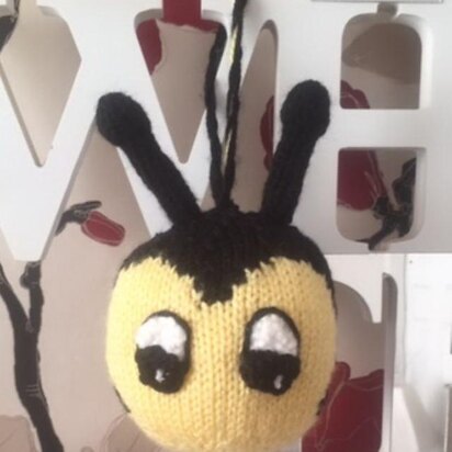 Bee Door Hanger Bauble