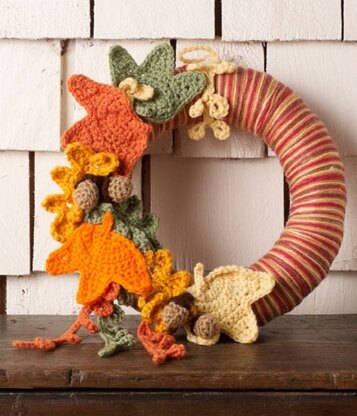 Autumn Leaves Wreath in Red Heart Super Saver Economy Solids - LW3655