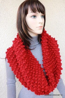 Chunky Crochet Boucle Cowl Scarf