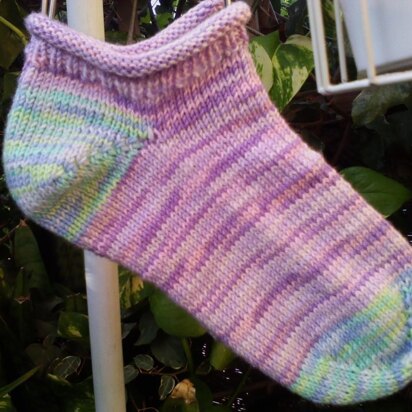 Roll Cuff Shorties - knitting pattern