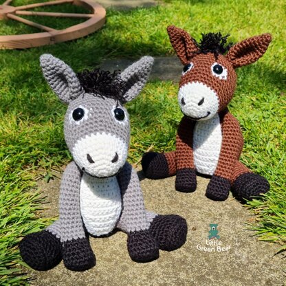 Dennis the Donkey - UK Terminology - Amigurumi