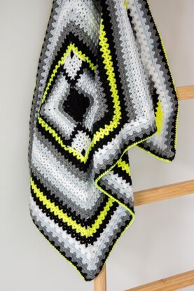 Squareplay Shawl