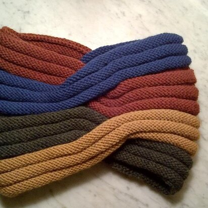 Twisted Slouchy Cowl