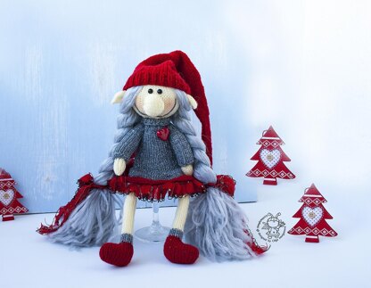 Elf girl Christmas doll knitted flat