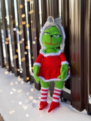 Miss Grinch knitting pattern.