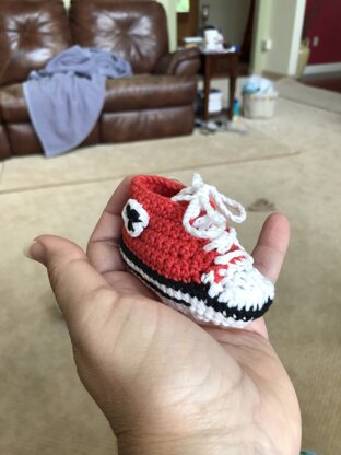 Baby Converse crochet shoes