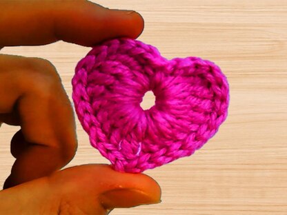 Crochet mini heart