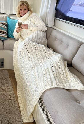 COZY COUCH SWEATER