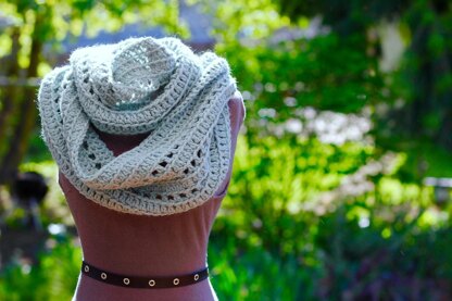 Riding the Rails Ribbed Infinity Scarf