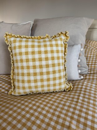 Gingham crochet cushions