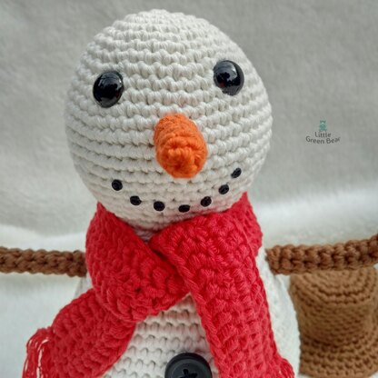 Seth the Snowman - UK Terminology - Amigurumi