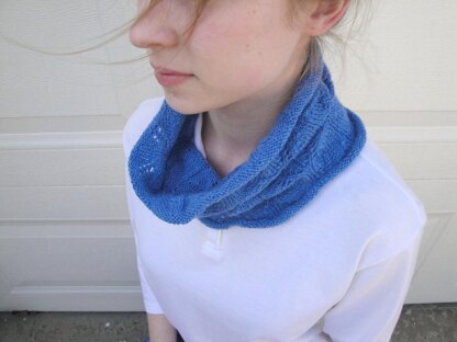 Little Leaf Cowl