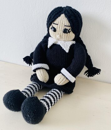 Doll Wednesday, knitting pattern