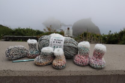 Surfer Baby Crochet Booties