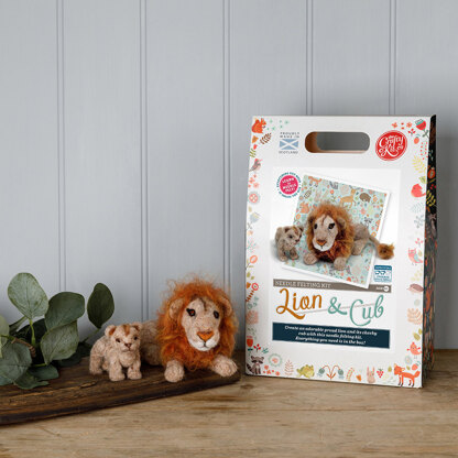 The Crafty Kit Company Lion & Cub Needle Felting Kit