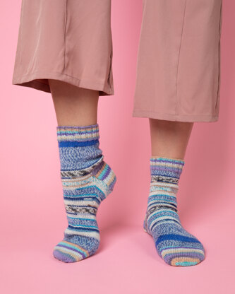 Cosy Contrast Socks - Free Knitting Pattern in Paintbox Yarns Socks