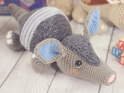 Brillo the Armadillo