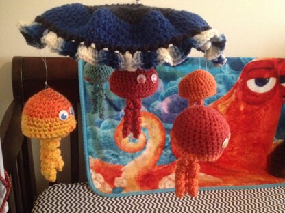 Jellies Under the Sea Mobile