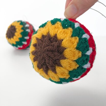 Sunflower Lovers Bauble