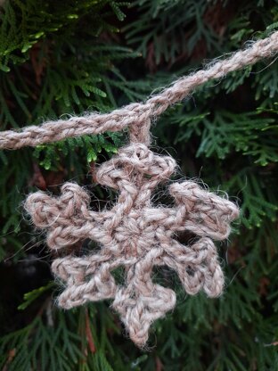 Christmas tree jute garland