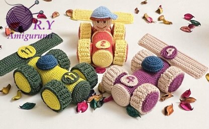 Amigurumi recycle racing car