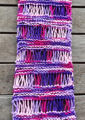 Nerida - 8ply drop loop scarf