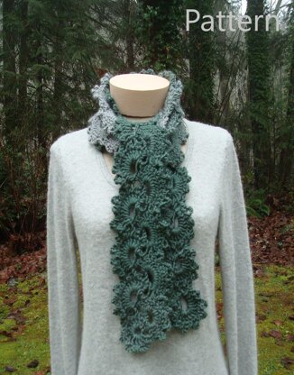 Queen Anne's Lace Scarf and Neck Warmer - PA-331