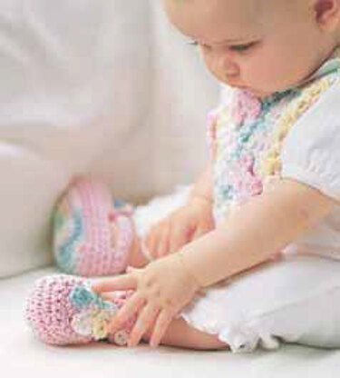 Pretty Flowers Bib and Booties in Lily Sugar 'n Cream Solids