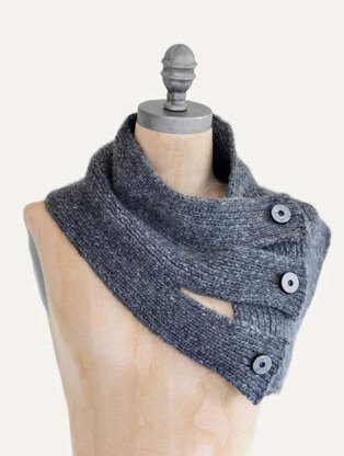 Blue Sky Fibers Tri-Button Cowl PDF