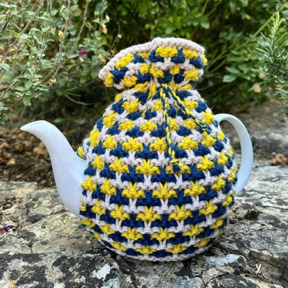 Textured Tweed 4 Cup Teapot Cosy Knitting Pattern