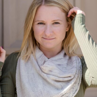 Cable Passage Cowl - knitting pattern