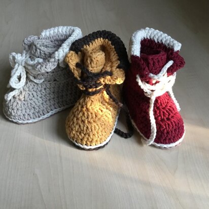 Baby Boot & Hat Set N 272