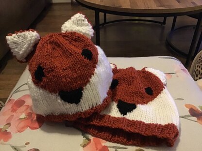 Foxy beanie hat