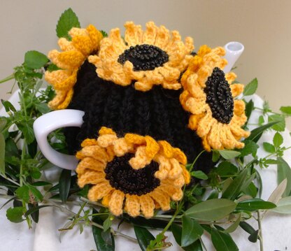 Giant Sunflowers Tea Cosy