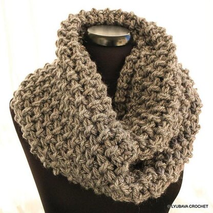 Chunky Crochet Circle Scarf Unisex