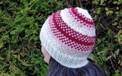 Raspberry Pavlova Hat