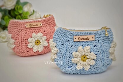 Granny Square Daisy Pouch